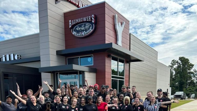 NOW OPEN: Baumhowers’ 10th Alabama location in Troy NOW OPEN: Baumhowers’ 10th Alabama location in Troy