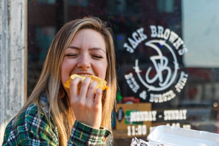 Back to Bama—5 new + coming-soon eateries in Tuscaloosa for returning students to check out Back to Bama—5 new + coming-soon eateries in Tuscaloosa for returning students to check out