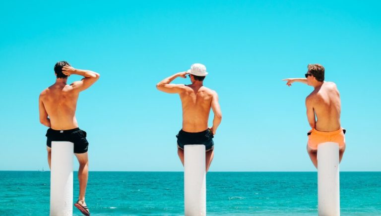 Snake-wrangler from Florence joins cast of “Love Island USA” Snake-wrangler from Florence joins cast of “Love Island USA”