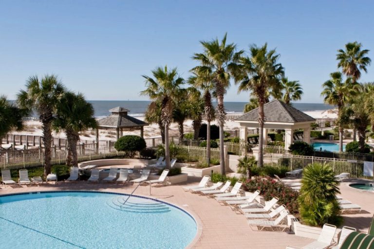 Grab these stunning rentals + off-season deals in Gulf Shores now Grab these stunning rentals + off-season deals in Gulf Shores now