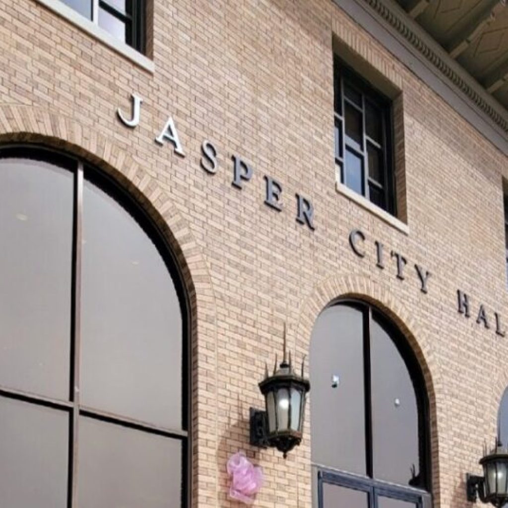 City of Jasper energy efficiency project expects to reduce utility costs by 26% City of Jasper energy efficiency project expects to reduce utility costs by 26%