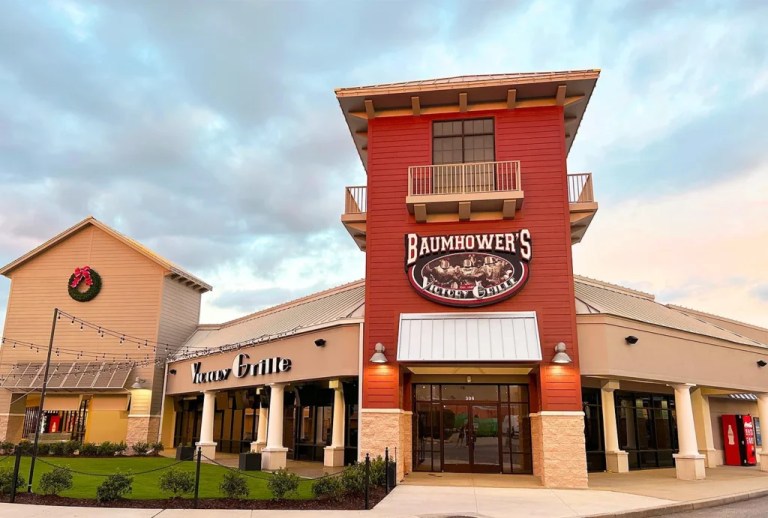 OPENING: Baumhower’s largest location in the state OPENING: Baumhower’s largest location in the state