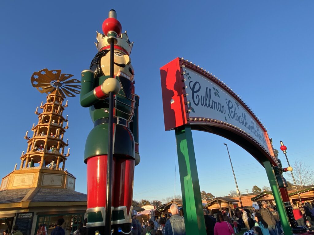 13 Alabama holiday markets to visit this season