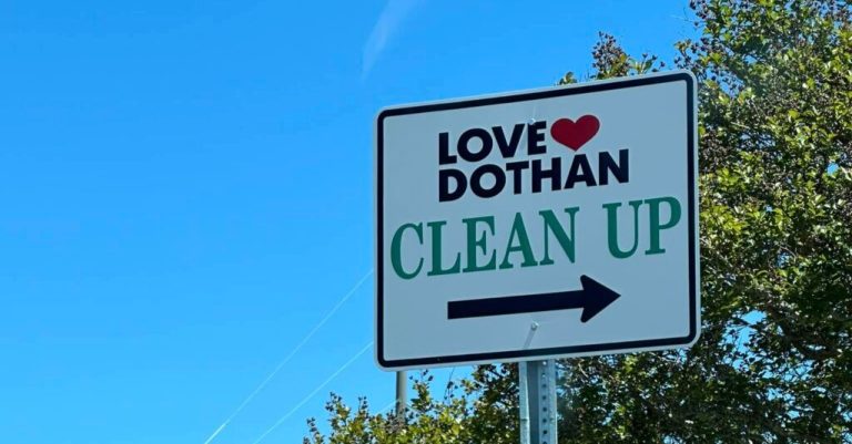 Dothan’s successful downtown cleanup program, trails and city center plan Dothan’s successful downtown cleanup program, trails and city center plan