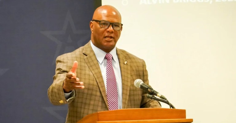 Alabama high school sports executive director announces retirement Alabama high school sports executive director announces retirement