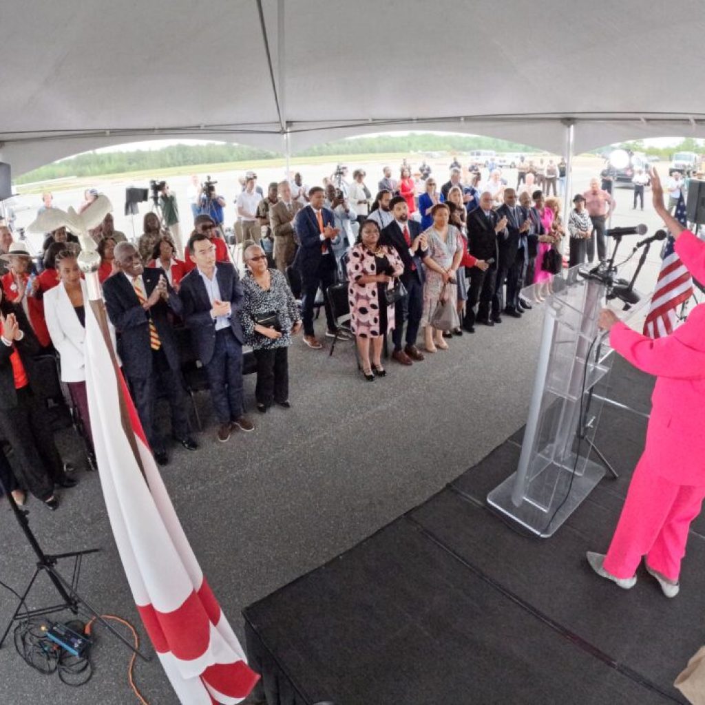 Tuskegee to be home to new LIFT aviation training facility Tuskegee to be home to new LIFT aviation training facility