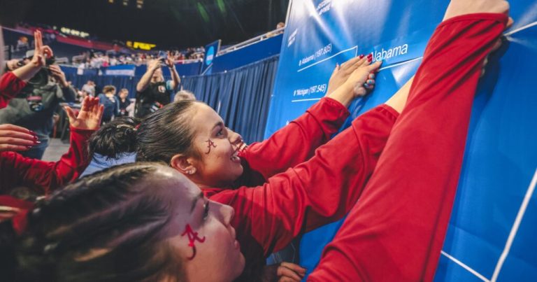 Bama gymnastics off to nationals + how you can watch them compete Bama gymnastics off to nationals + how you can watch them compete