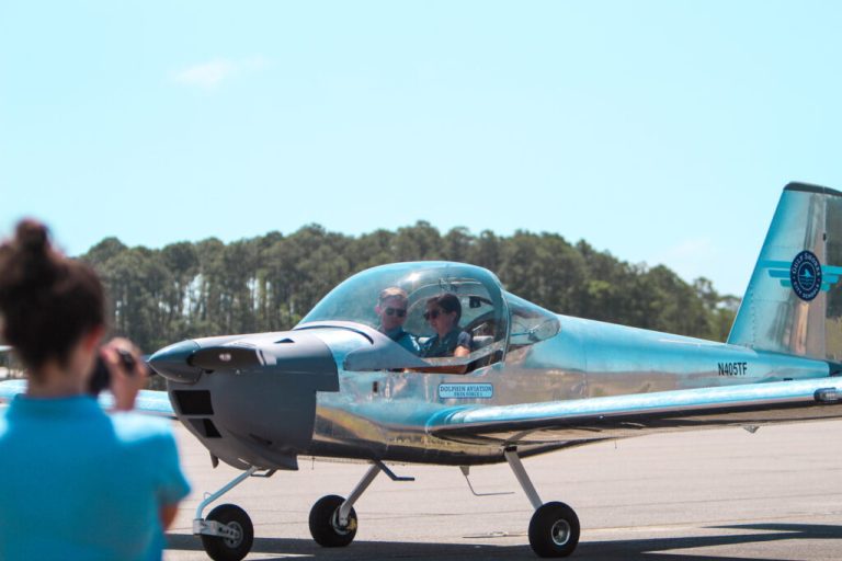 Plane built by Gulf Shores high schoolers makes inaugural flight Plane built by Gulf Shores high schoolers makes inaugural flight
