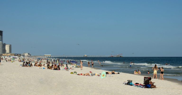 Alabama beaches reopen as state lifts evacuation order Alabama beaches reopen as state lifts evacuation order