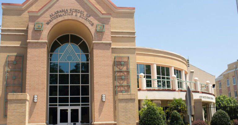 Mobile school named best place for STEM education in Alabama Mobile school named best place for STEM education in Alabama