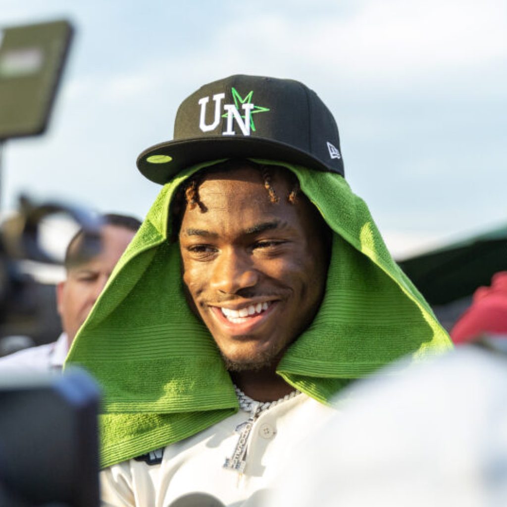 Alabama celebrities get spotlight at Barnstorm Birmingham event Alabama celebrities get spotlight at Barnstorm Birmingham event