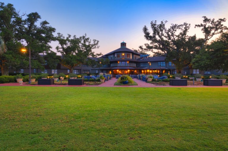 2 AL Hotels among best in U.S.—vote now to make them #1 2 AL Hotels among best in U.S.—vote now to make them #1