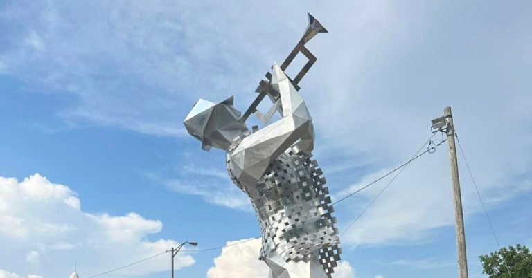 City of Florence unveils new Singing River sculpture City of Florence unveils new Singing River sculpture