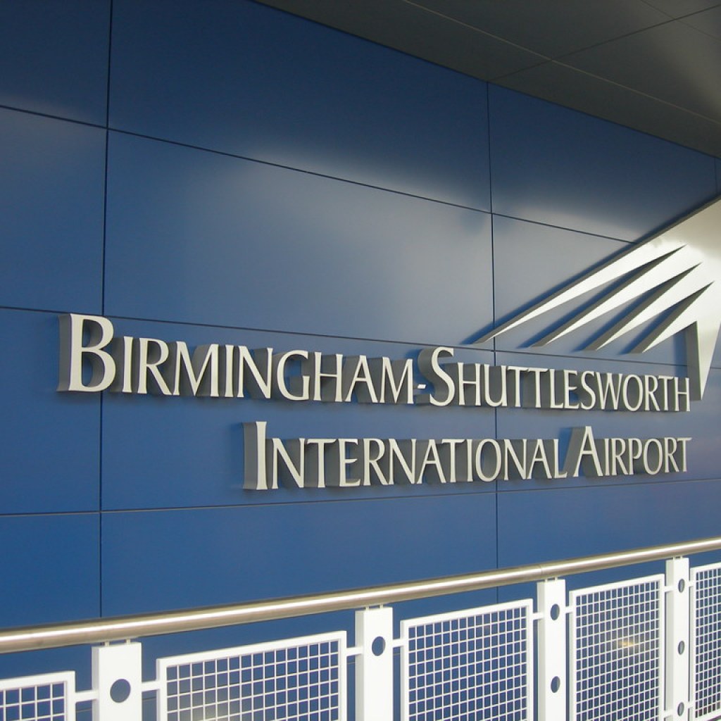 BHM airport announces new flights for Auburn, Alabama away games BHM airport announces new flights for Auburn, Alabama away games