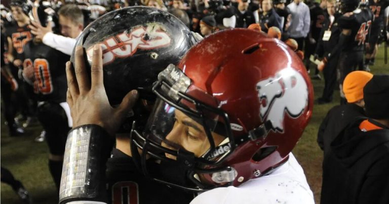 The Bama Buzz Game of the Week: Hoover, Prattville renew prestigious rivalry The Bama Buzz Game of the Week: Hoover, Prattville renew prestigious rivalry