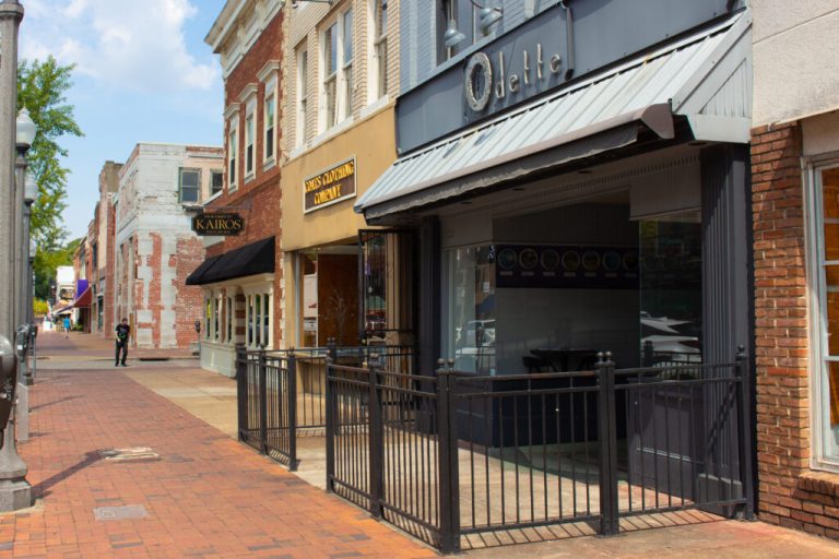 5 walkable cities in Alabama for the perfect afternoon stroll 5 walkable cities in Alabama for the perfect afternoon stroll