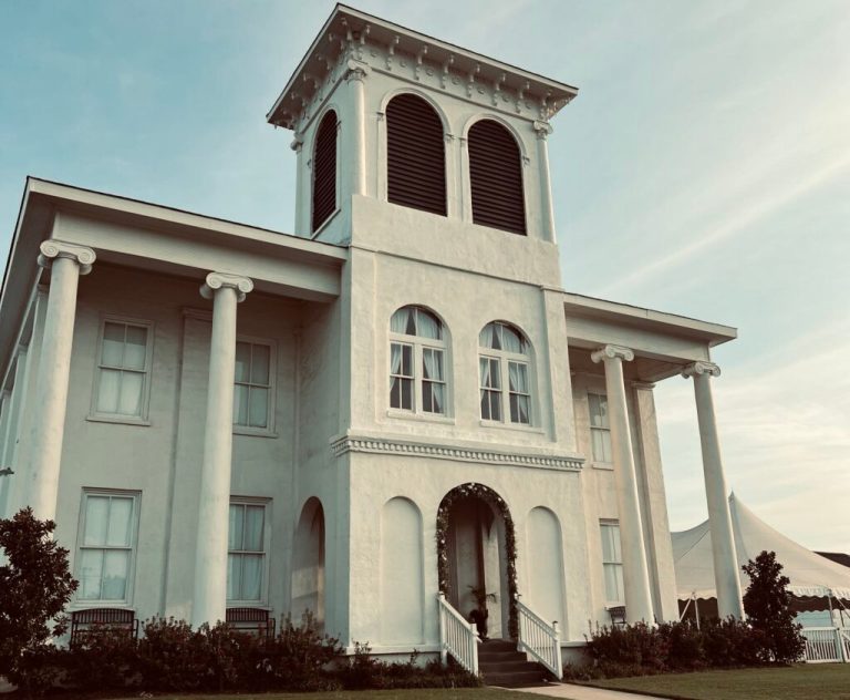 12 haunted spots in Alabama that will get you into the spooky spirit 12 haunted spots in Alabama that will get you into the spooky spirit