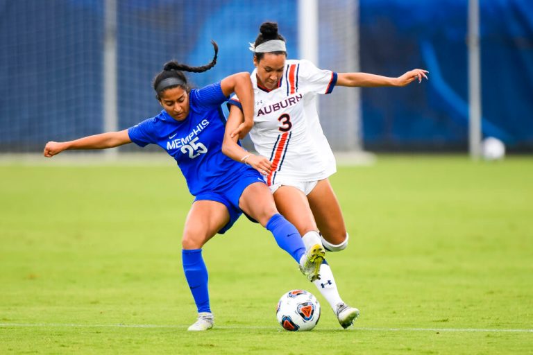 Former Auburn star Alyssa Malonson assists goal in debut with USWNT Former Auburn star Alyssa Malonson assists goal in debut with USWNT