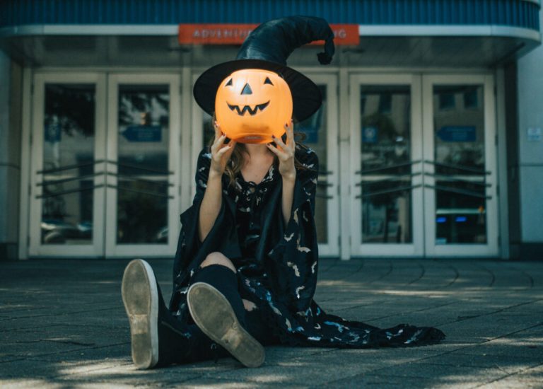 6 last-minute Alabama-themed Halloween costumes 6 last-minute Alabama-themed Halloween costumes