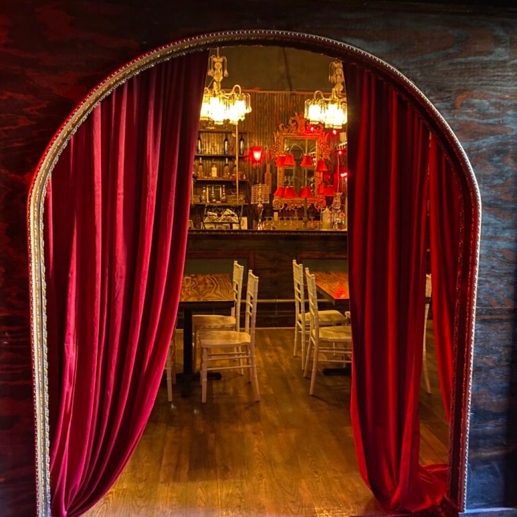 7 haunted restaurants in Alabama that will give you goosebumps 7 haunted restaurants in Alabama that will give you goosebumps