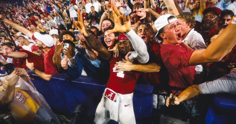 Alabama moves up in College Football Playoff rankings after win over LSU Alabama moves up in College Football Playoff rankings after win over LSU