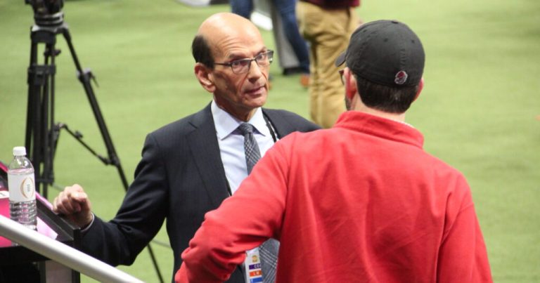 ‘Waving the white flag, forget Alabama’: Finebaum, Saban + others react to Tide’s 2024 season ‘Waving the white flag, forget Alabama’: Finebaum, Saban + others react to Tide’s 2024 season
