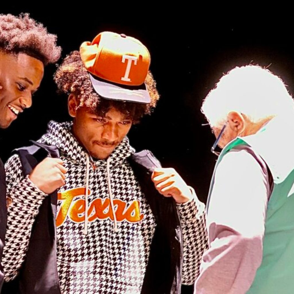 Saraland’s K.J. Lacey named 2024 Mr. Football Saraland’s K.J. Lacey named 2024 Mr. Football