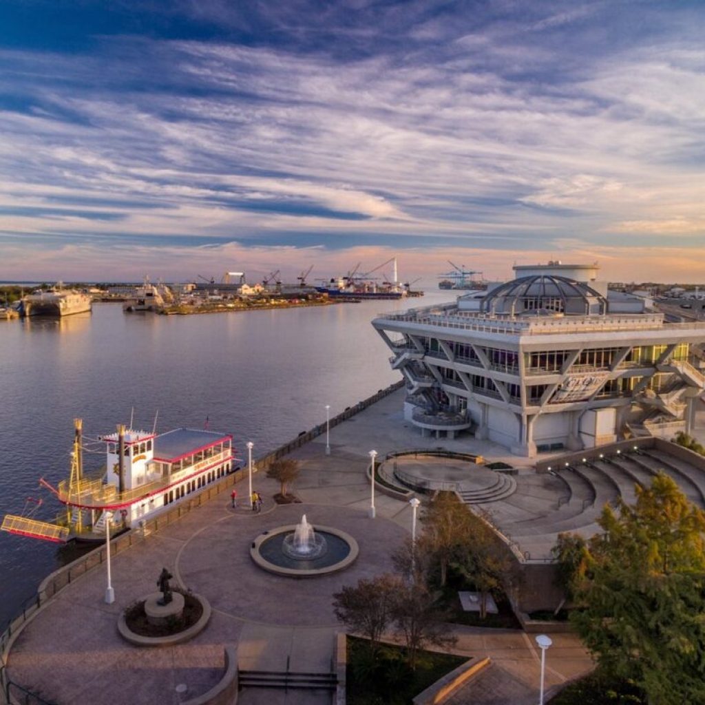 8 unique things to do for families in Mobile this holiday season 8 unique things to do for families in Mobile this holiday season