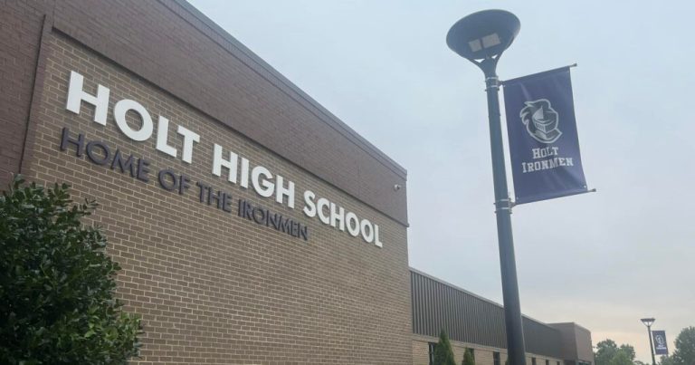 Tuscaloosa County school shutting down athletics program Tuscaloosa County school shutting down athletics program