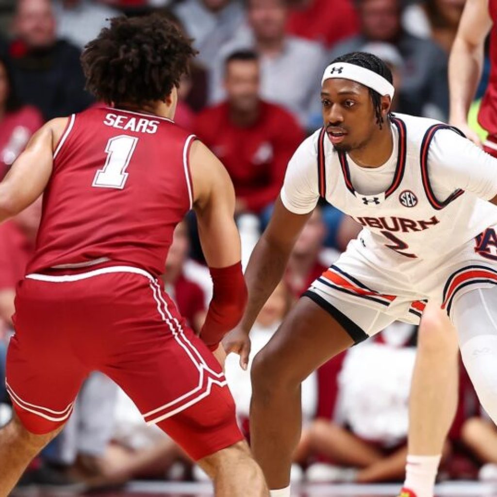 Where Auburn, Alabama sit in latest AP Poll + ESPN’s bracketology projections Where Auburn, Alabama sit in latest AP Poll + ESPN’s bracketology projections