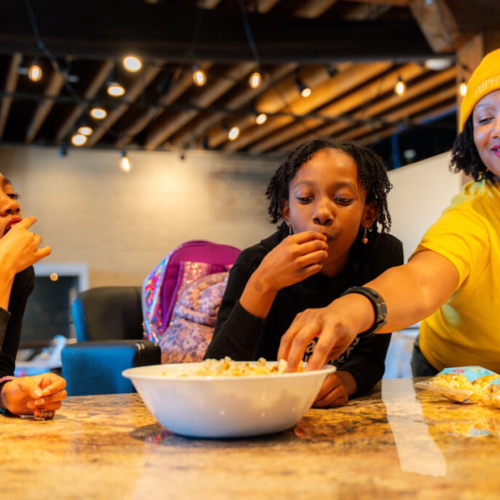 How the benefits of natural gas make managing time easy for Alabama moms How the benefits of natural gas make managing time easy for Alabama moms