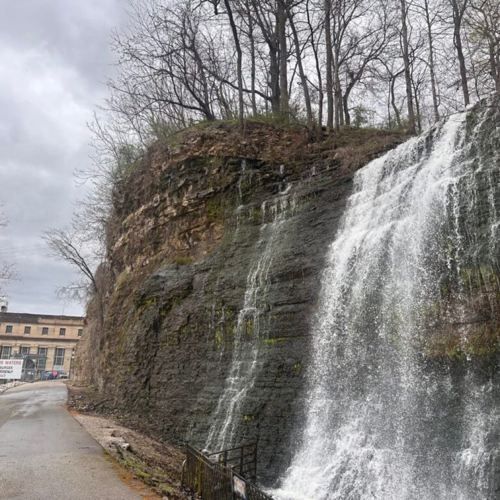 How much do you know about the Wilson Dam Waterfall in Muscle Shoals? How much do you know about the Wilson Dam Waterfall in Muscle Shoals?