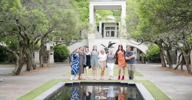 Internships! Want to create content with The Bama Buzz? Here’s how to apply Internships! Want to create content with The Bama Buzz? Here’s how to apply