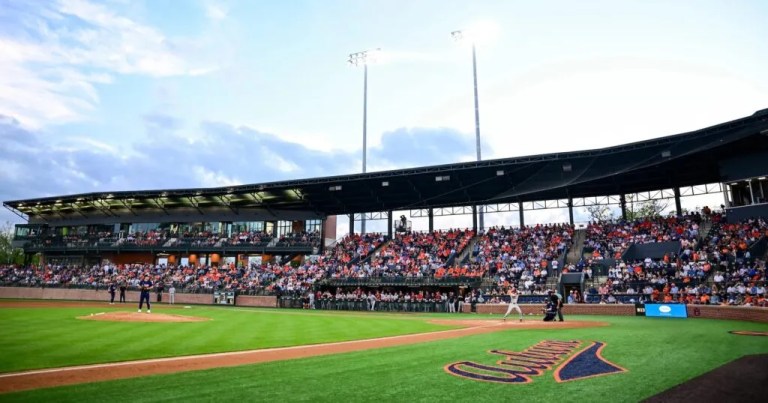 Auburn baseball sets new attendance record, wins top-15 series over Alabama Auburn baseball sets new attendance record, wins top-15 series over Alabama