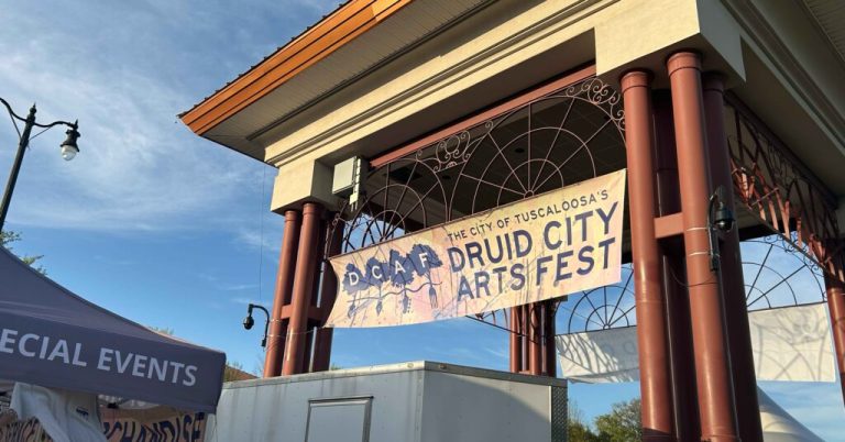 Tuscaloosa celebrates 14th annual Druid City Arts Fest Tuscaloosa celebrates 14th annual Druid City Arts Fest