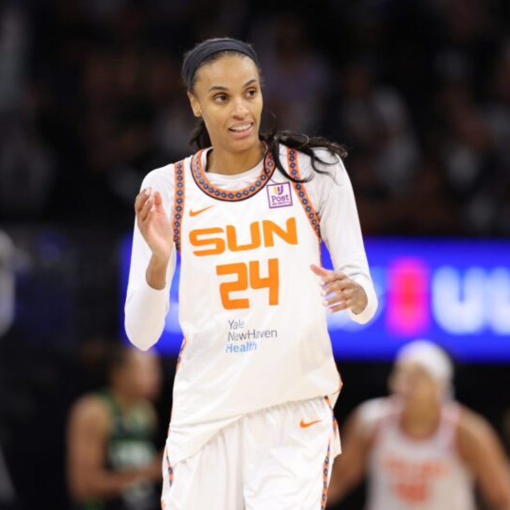 Former Auburn star moves to third on WNBA all-time scoring list Former Auburn star moves to third on WNBA all-time scoring list