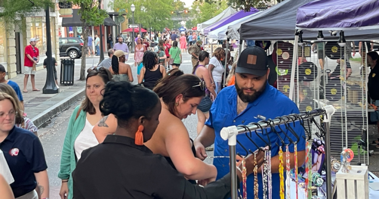 Explore Alabama’s vibrant downtown Summer events Explore Alabama’s vibrant downtown Summer events
