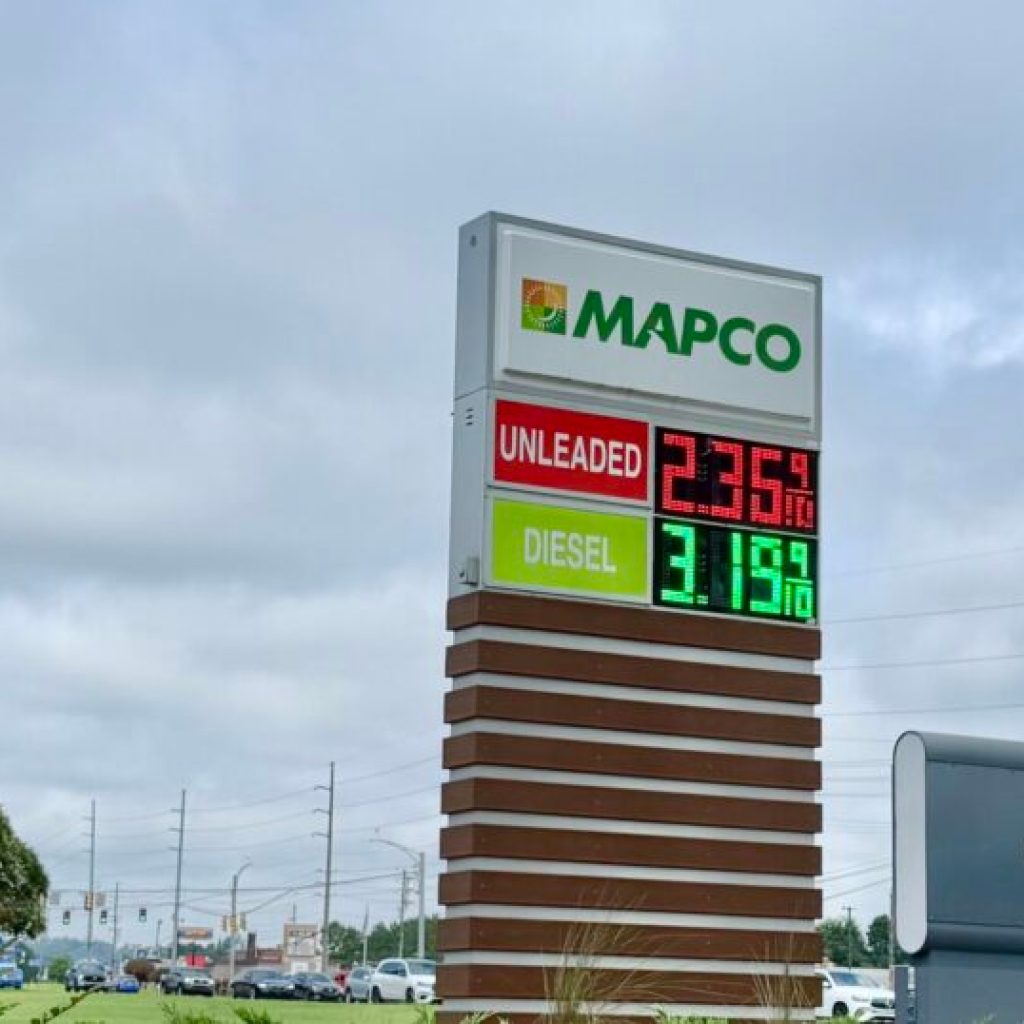Alabama gas prices fall before 4th of July holiday Alabama gas prices fall before 4th of July holiday