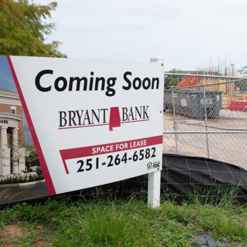 Bryant Bank breaks ground on new location in Mobile Bryant Bank breaks ground on new location in Mobile