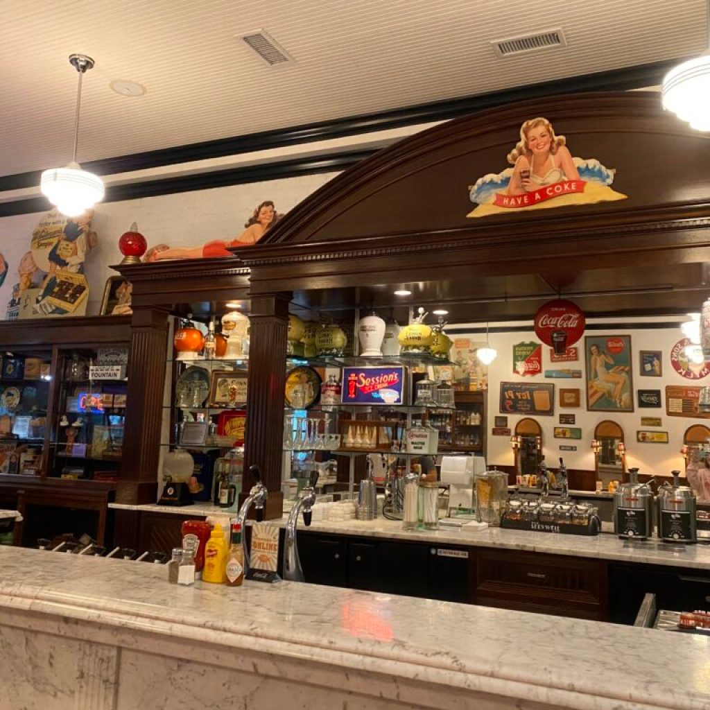 Find out how you can win 0 to your favorite Alabama restaurant this August Find out how you can win 0 to your favorite Alabama restaurant this August