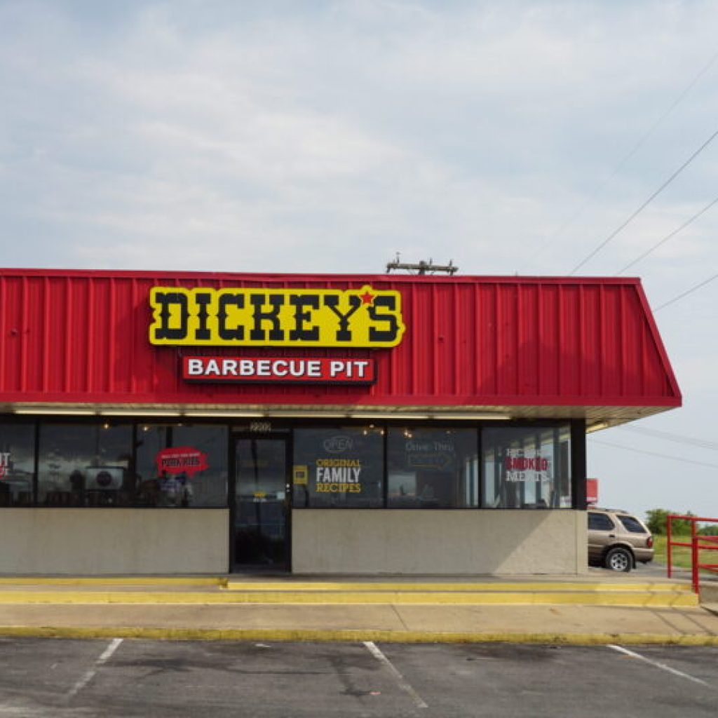 Dickey’s Barbecue Pit opens 4th Alabama location in Enterprise Dickey’s Barbecue Pit opens 4th Alabama location in Enterprise