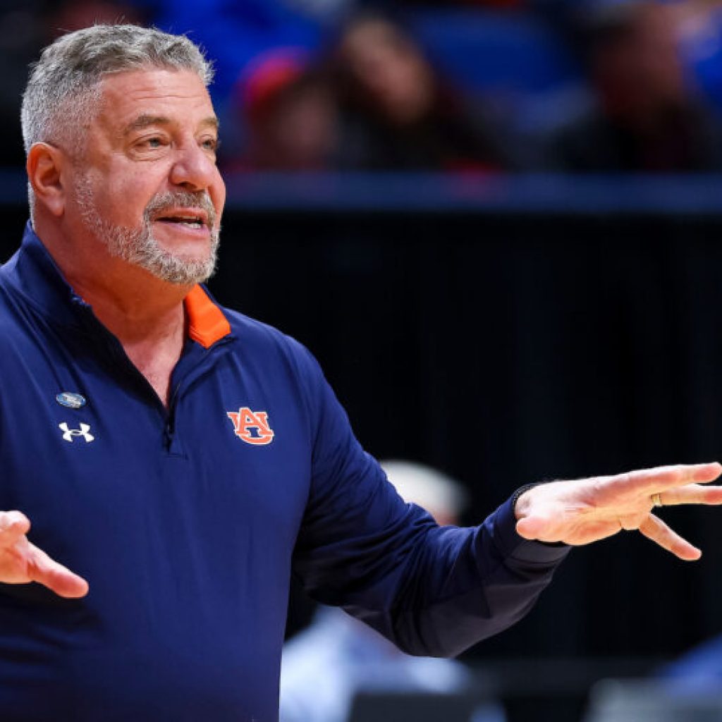 ‘Not that much longer’: Bruce Pearl hints at exit from coaching ‘Not that much longer’: Bruce Pearl hints at exit from coaching