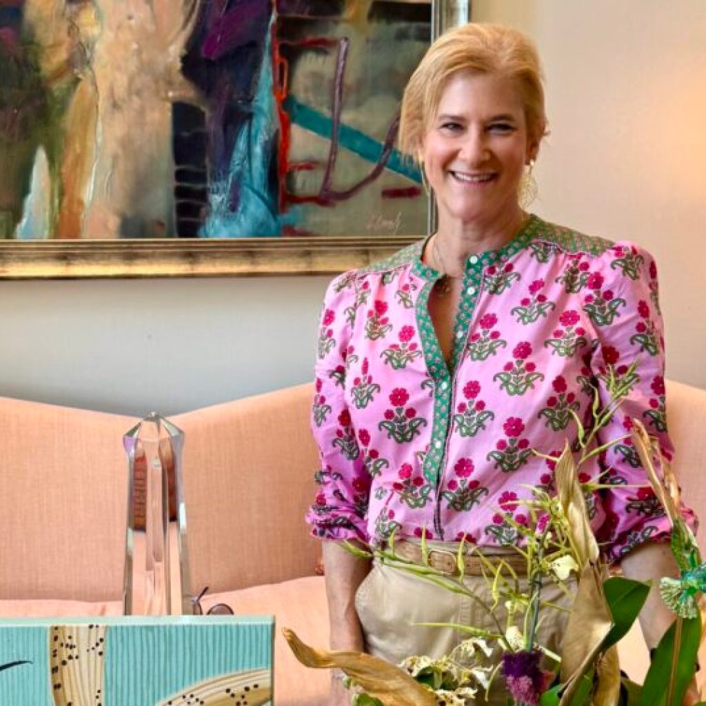 Alabama florist chosen to help decorate White House for Christmas Alabama florist chosen to help decorate White House for Christmas