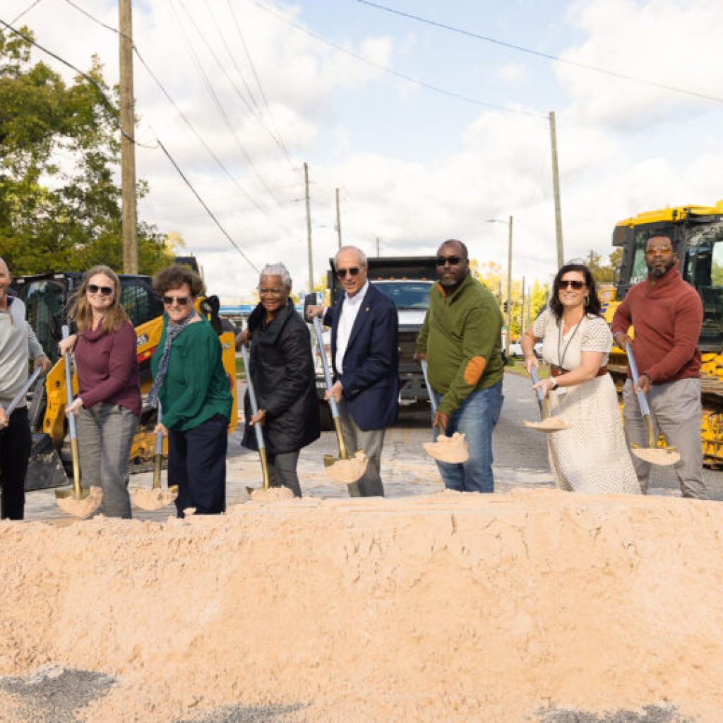 Mobile breaks ground on M ‘Complete Streets’ project for Dr. Martin Luther King Jr. Avenue Mobile breaks ground on M ‘Complete Streets’ project for Dr. Martin Luther King Jr. Avenue