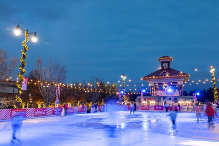 Outdoor ice skating returns to Alabama this holiday season Outdoor ice skating returns to Alabama this holiday season
