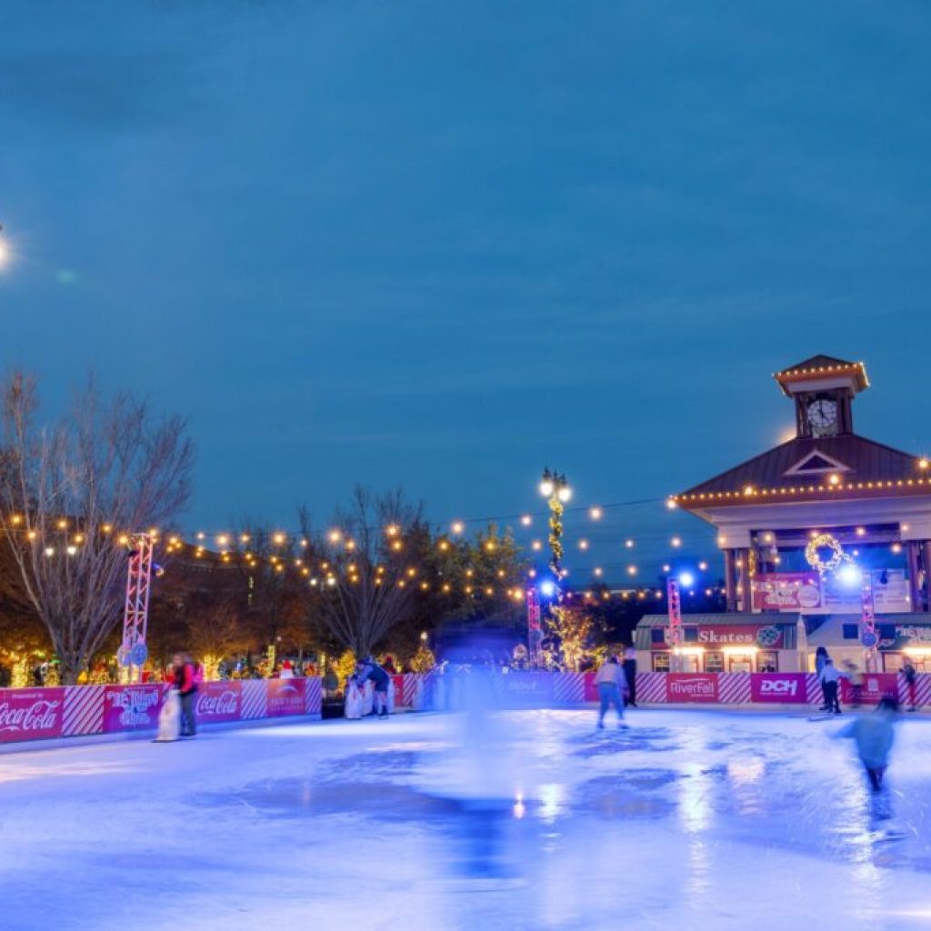 Outdoor ice skating returns to Alabama this holiday season Outdoor ice skating returns to Alabama this holiday season