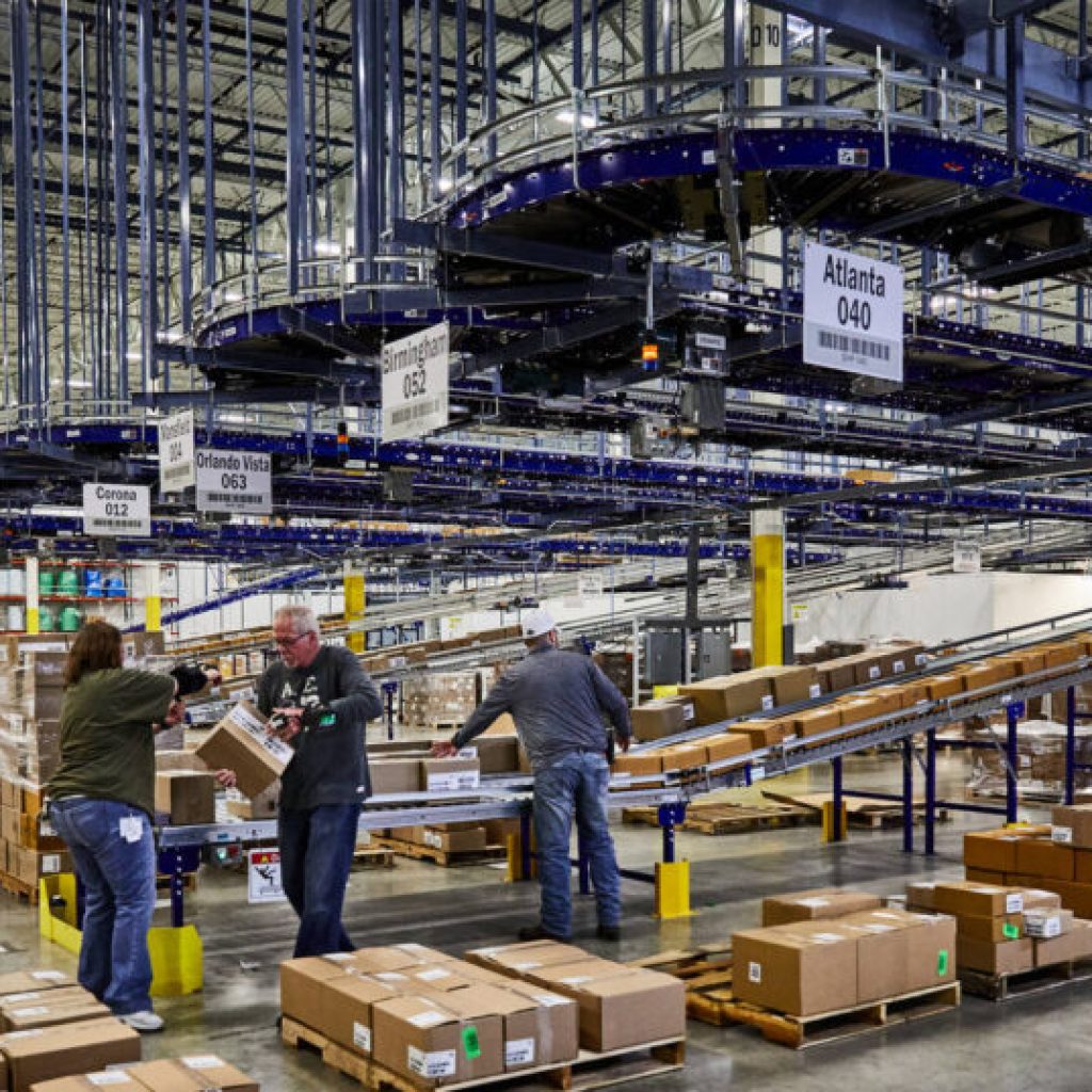 Pharmaceutical company invests M to expand Dothan distribution center Pharmaceutical company invests M to expand Dothan distribution center