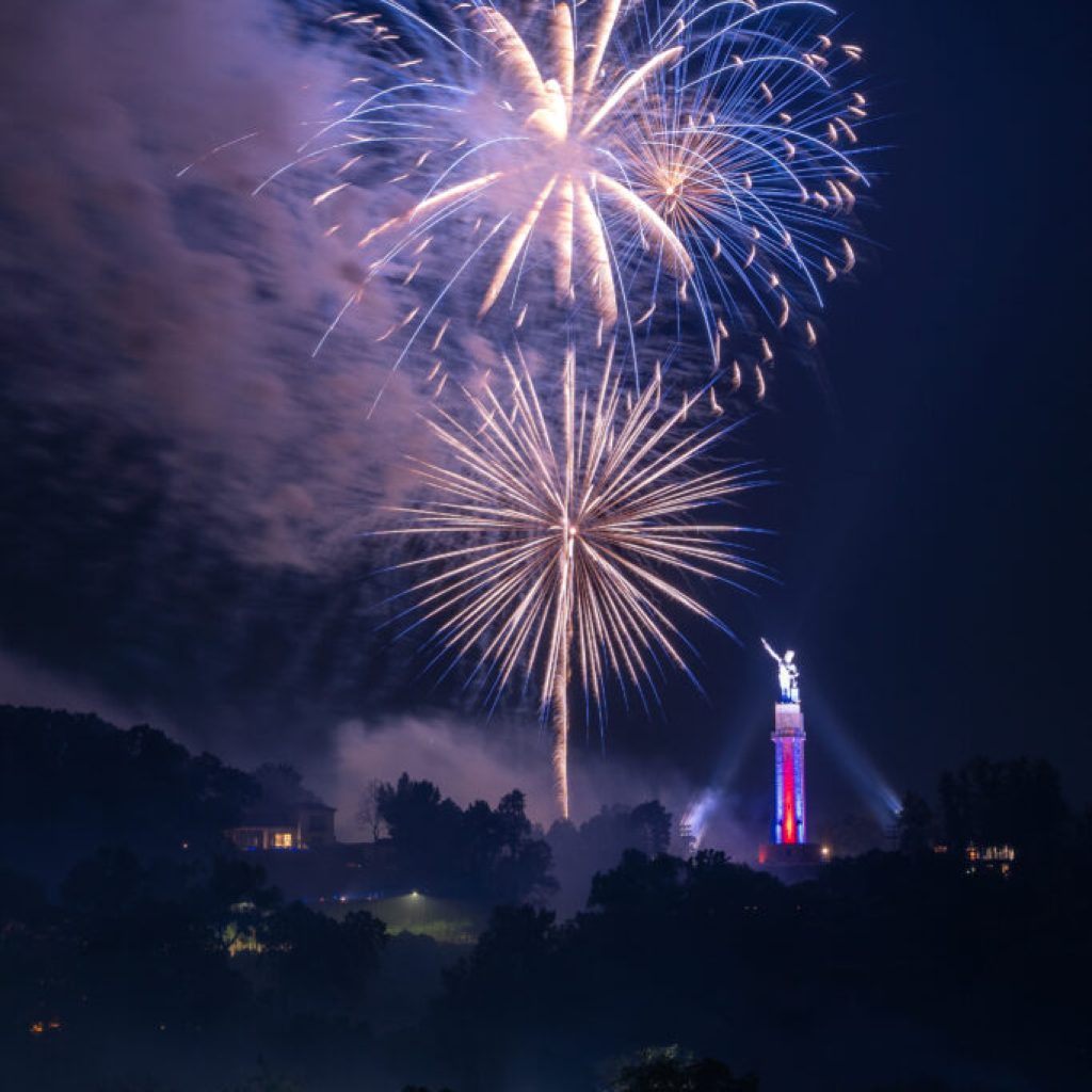 10+ ways to ring in the new year around Alabama 10+ ways to ring in the new year around Alabama