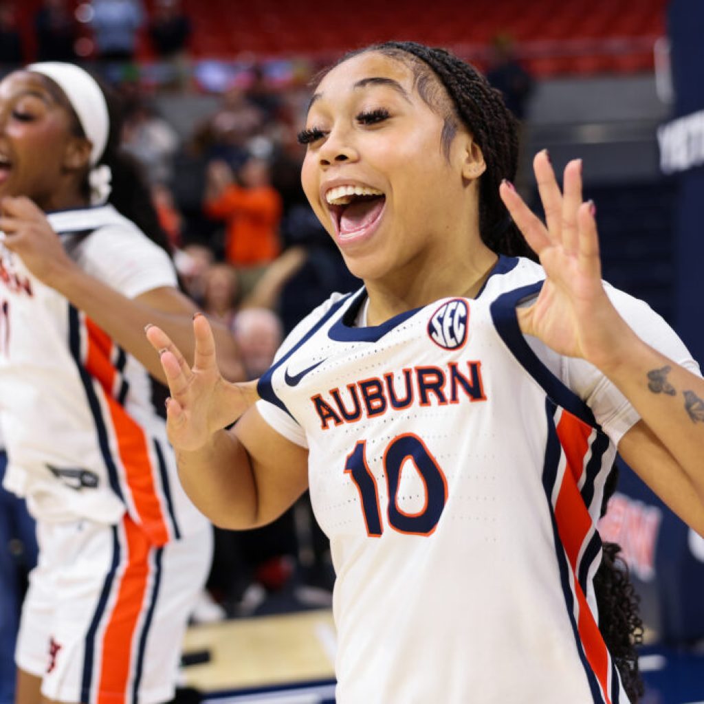 Auburn women’s basketball game moved to Birmingham due to weather Auburn women’s basketball game moved to Birmingham due to weather