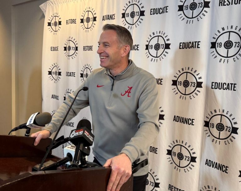 Alabama basketball coach Nate Oats speaks on open week, lineup adjustments Alabama basketball coach Nate Oats speaks on open week, lineup adjustments